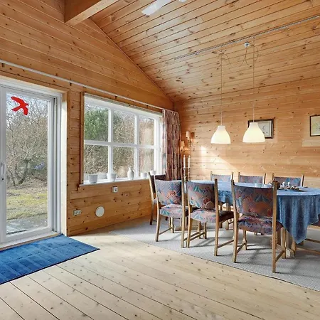 Awesome In With 3 Bedrooms And Wifi *