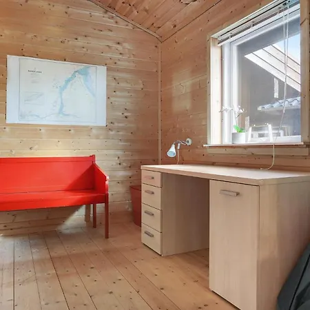 Awesome In With 3 Bedrooms And Wifi Havndal